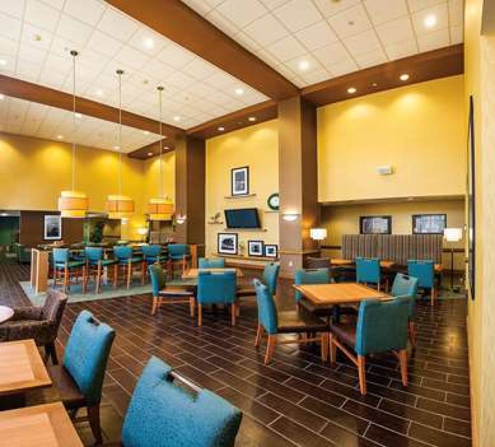 Hampton Inn &amp; Suites Chesapeake-Square Mall 3