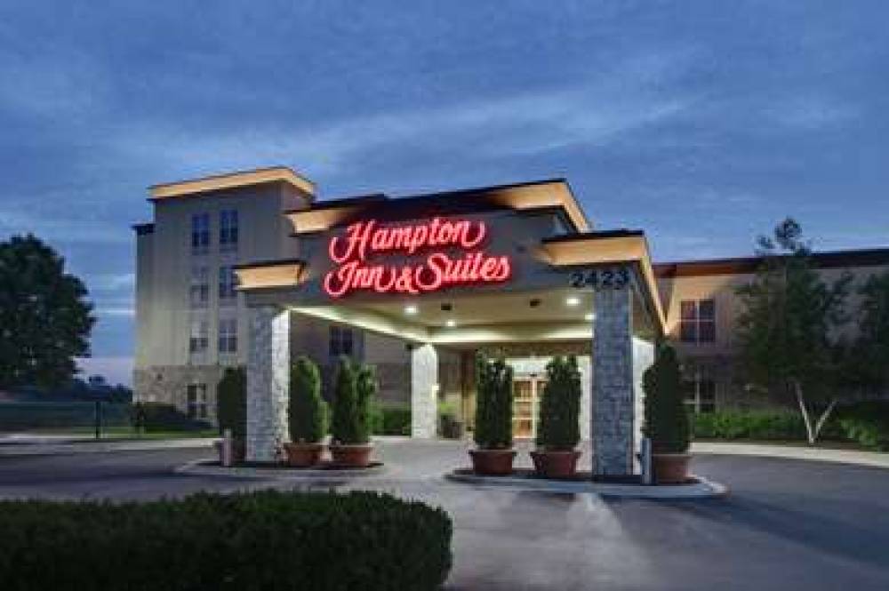 Hampton Inn &amp; Suites Chicago/Aurora 1