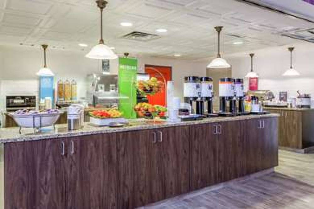 Hampton Inn &amp; Suites Chicago-Libertyville 8