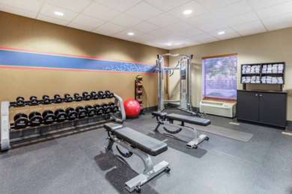 Hampton Inn &amp; Suites Chicago-Libertyville 9