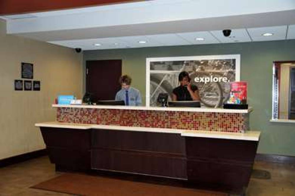 Hampton Inn &amp; Suites Cincinnati/Uptown-Univer 5