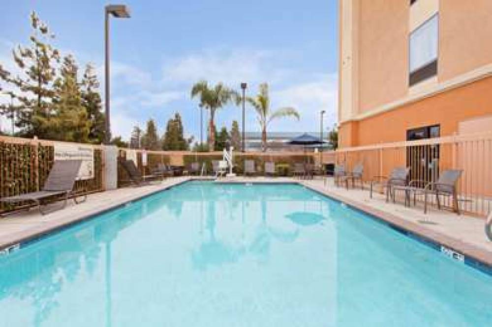 Hampton Inn &amp; Suites Clovis Airport North 1