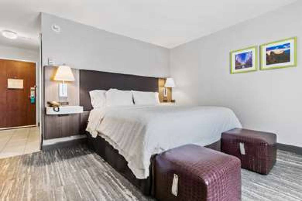 Hampton Inn &amp; Suites Colorado Springs-Air For 8