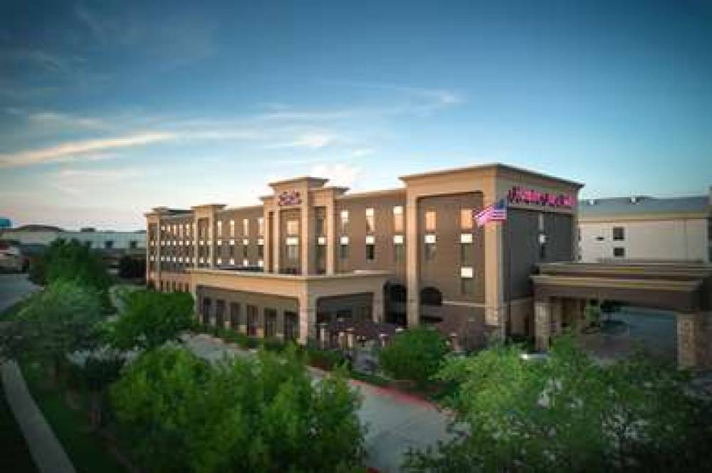 Hampton Inn &amp; Suites Dallas-DFW ARPT W-SH 183 1