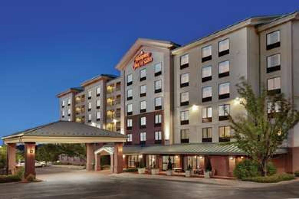 Hampton Inn &amp; Suites Denver-Cherry Creek 2