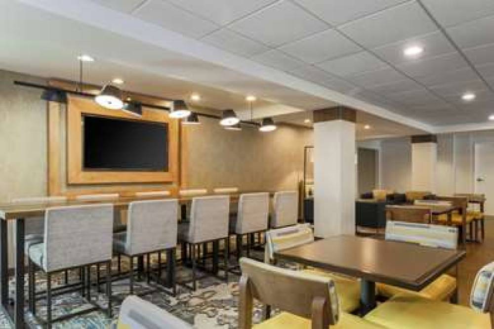 Hampton Inn &amp; Suites Denver-Tech Center 8