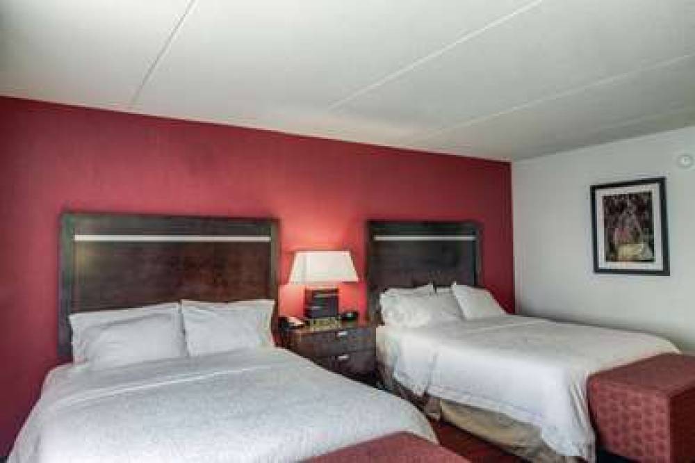 Hampton Inn &amp; Suites Detroit/Airport-Romulus 10