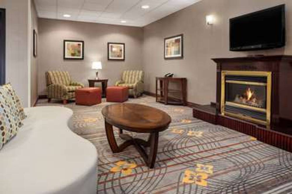 Hampton Inn &amp; Suites Detroit/Sterling Heights 4