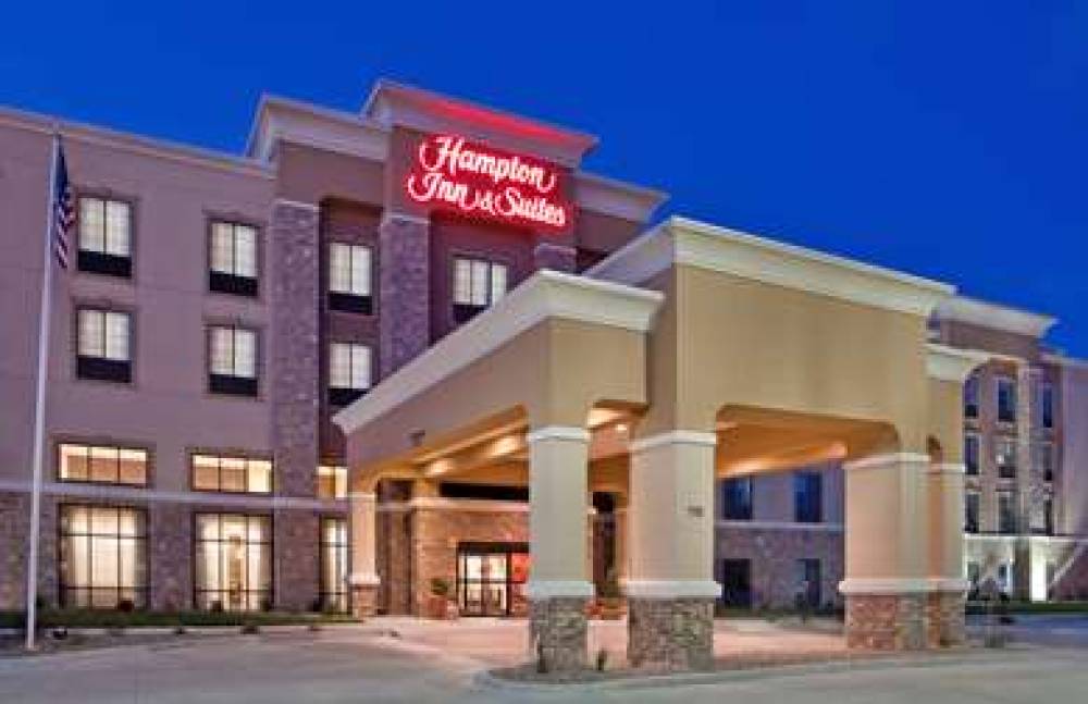 Hampton Inn &amp; Suites Dickinson, ND 1