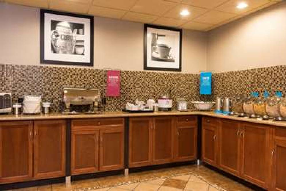 Hampton Inn &amp; Suites East Lansing Okemos 8