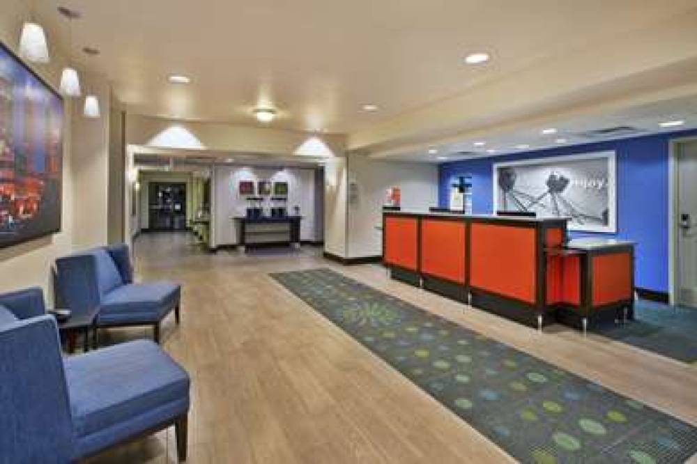 Hampton Inn &amp; Suites Elyria, OH 2