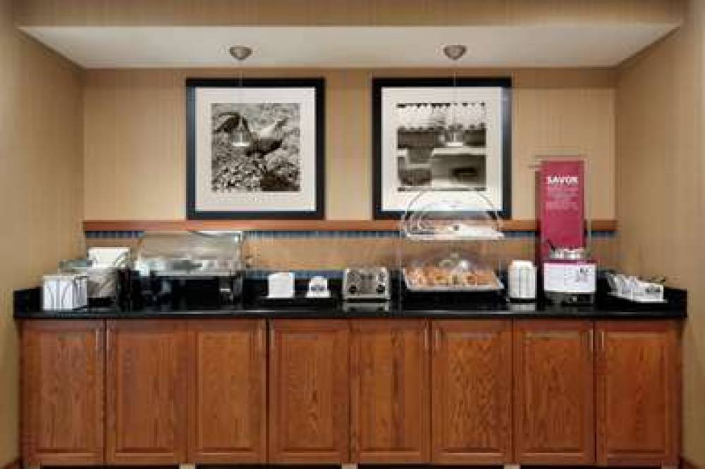 Hampton Inn &amp; Suites Ephrata - Mountain Sprin 8