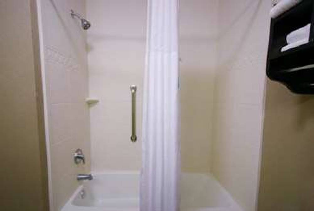 Hampton Inn &amp; Suites Flowery Branch Lake Lani 8