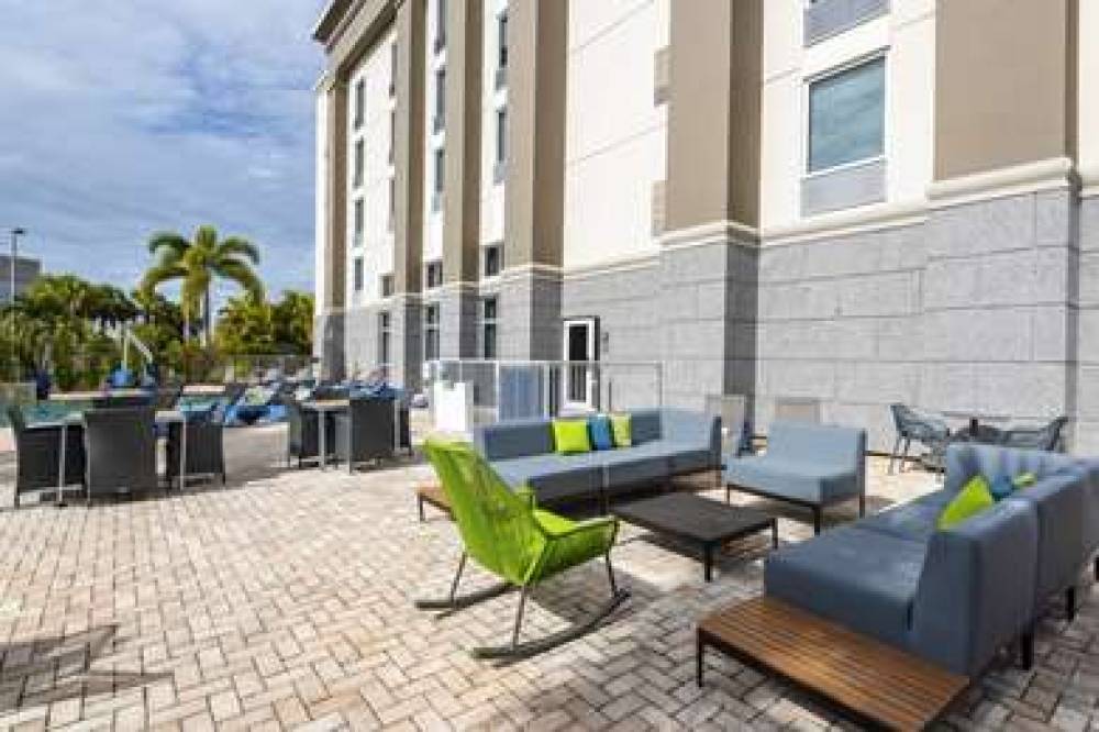 Hampton Inn &amp; Suites Fort Myers-Colonial Blvd. 2