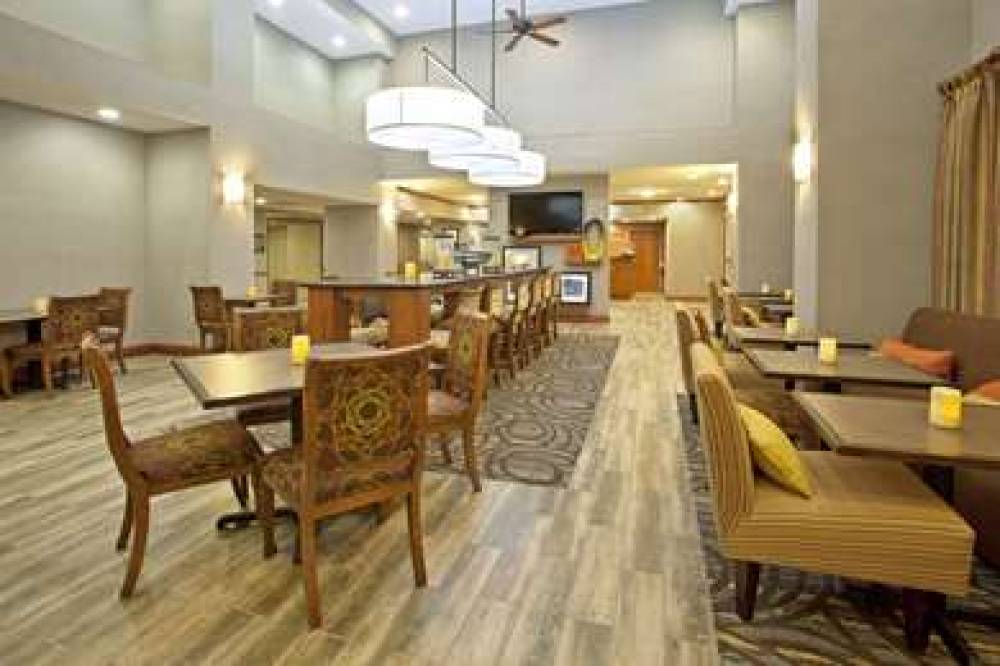 Hampton Inn &amp; Suites Fort Worth-West-I-30 9