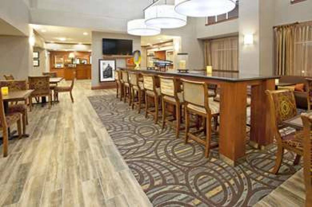 Hampton Inn &amp; Suites Fort Worth-West-I-30 7