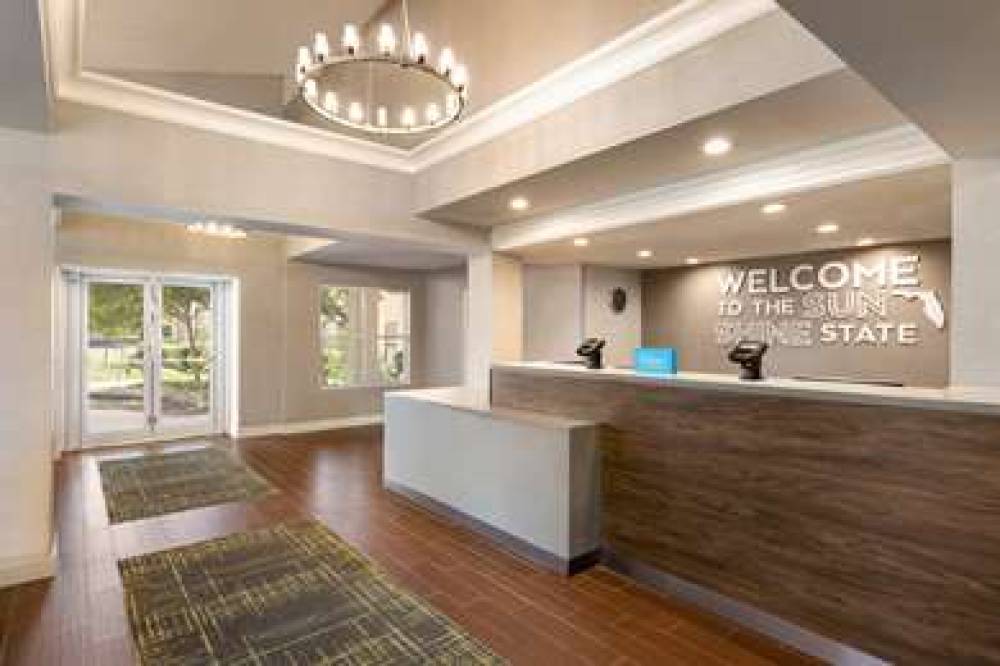 Hampton Inn &amp; Suites Ft. Lauderdale Arpt/So.  5