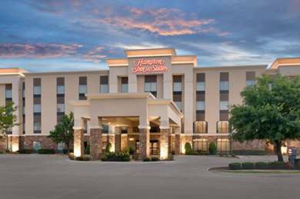 Hampton Inn &amp; Suites Ft. Worth-Burleson 1