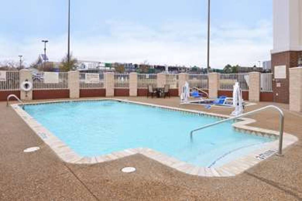 Hampton Inn &amp; Suites Greenville 5