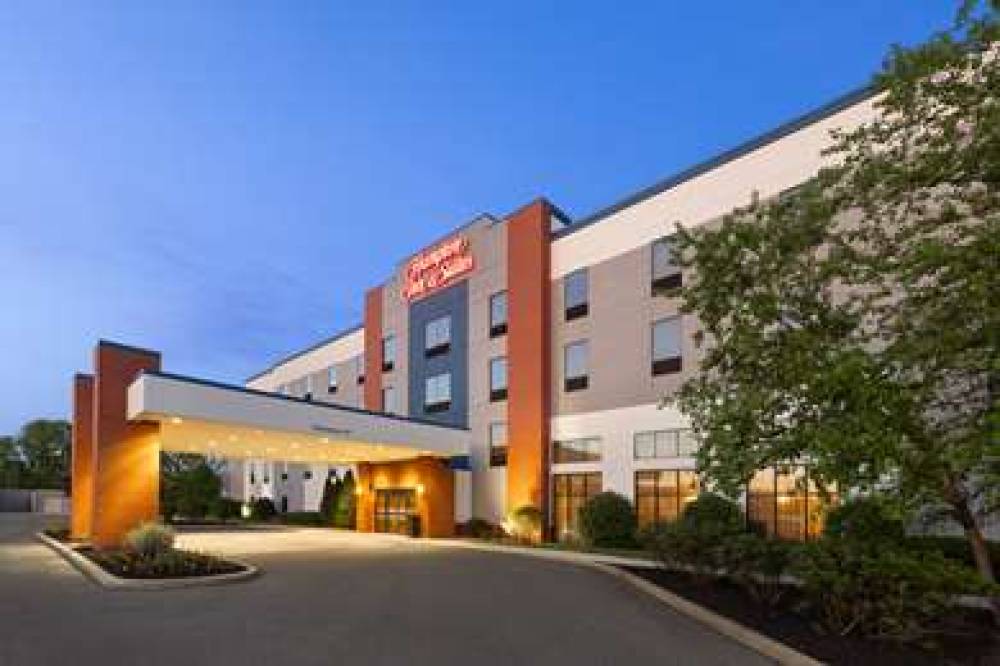 Hampton Inn &amp; Suites Harrisburg/North, PA 1