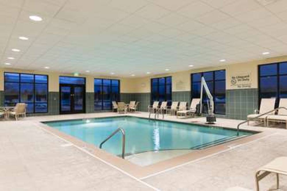 Hampton Inn &amp; Suites Hartford-Manchester, CT 6