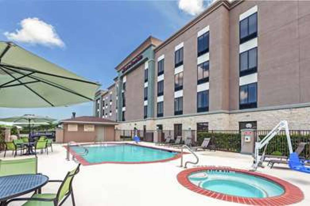 Hampton Inn &amp; Suites Houston/League City, TX 5