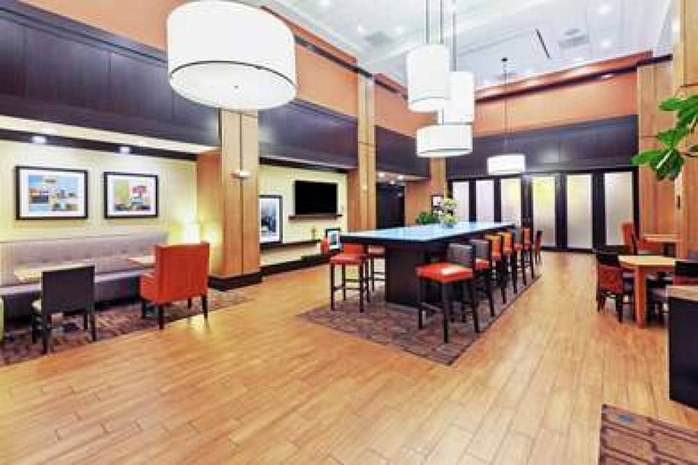 Hampton Inn &amp; Suites Houston North IAH, TX 4