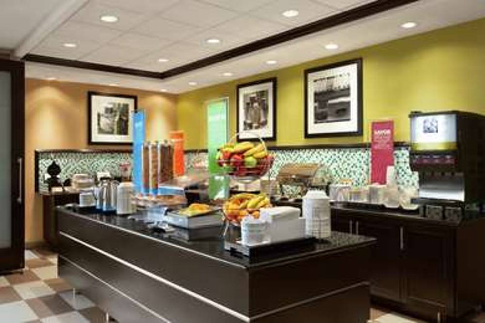 Hampton Inn &amp; Suites Houston/Pasadena, TX 8