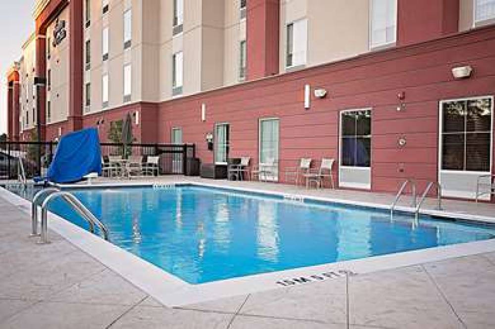 Hampton Inn &amp; Suites Jacksonville, NC 8