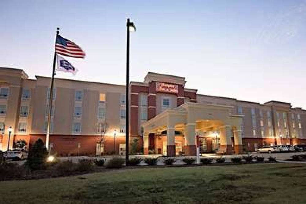 Hampton Inn &amp; Suites Jacksonville, NC 2