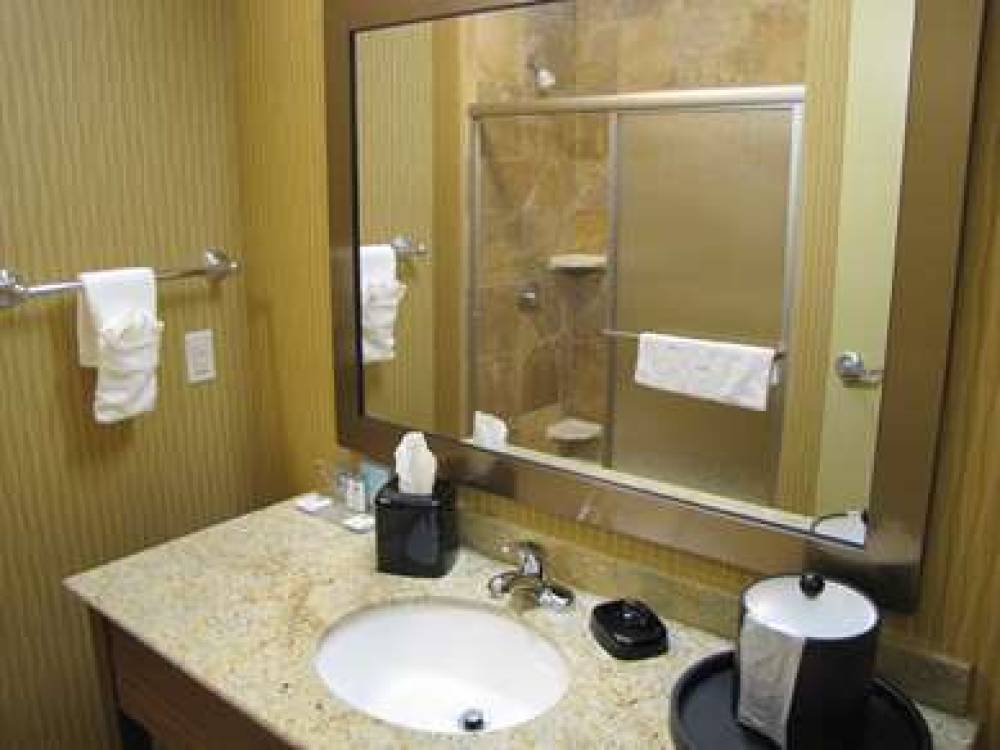 Hampton Inn &amp; Suites Jamestown, ND 10