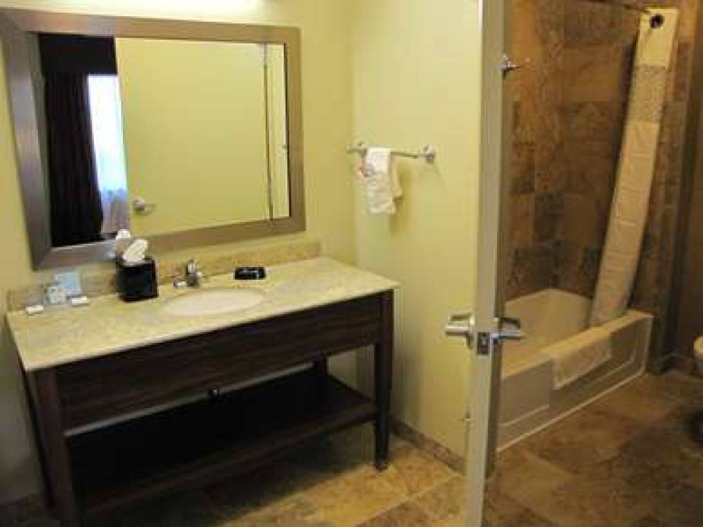 Hampton Inn &amp; Suites Jamestown, ND 7