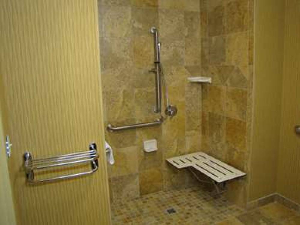 Hampton Inn &amp; Suites Jamestown, ND 9