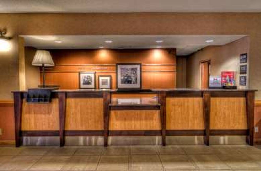 Hampton Inn &amp; Suites Kalamazoo-Oshtemo 5