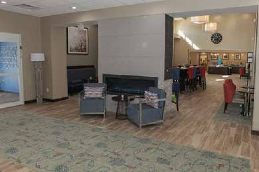 Hampton Inn &amp; Suites Lafayette Medical Center 8