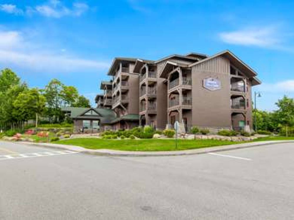 Hampton Inn &amp; Suites Lake Placid, NY 1