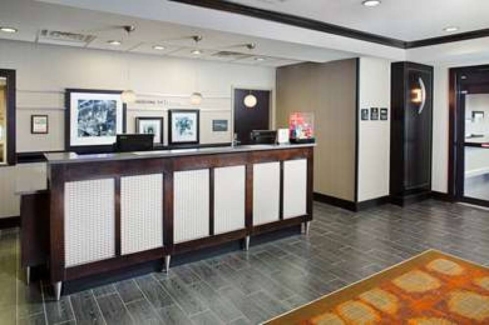 Hampton Inn &amp; Suites Lansing MI 3