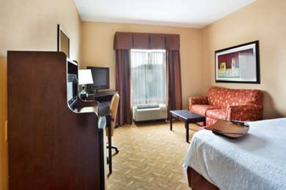 Hampton Inn &amp; Suites Laurel 10