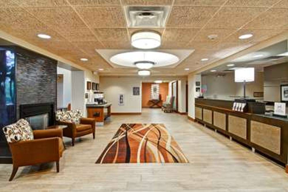 Hampton Inn &amp; Suites Leesburg 8