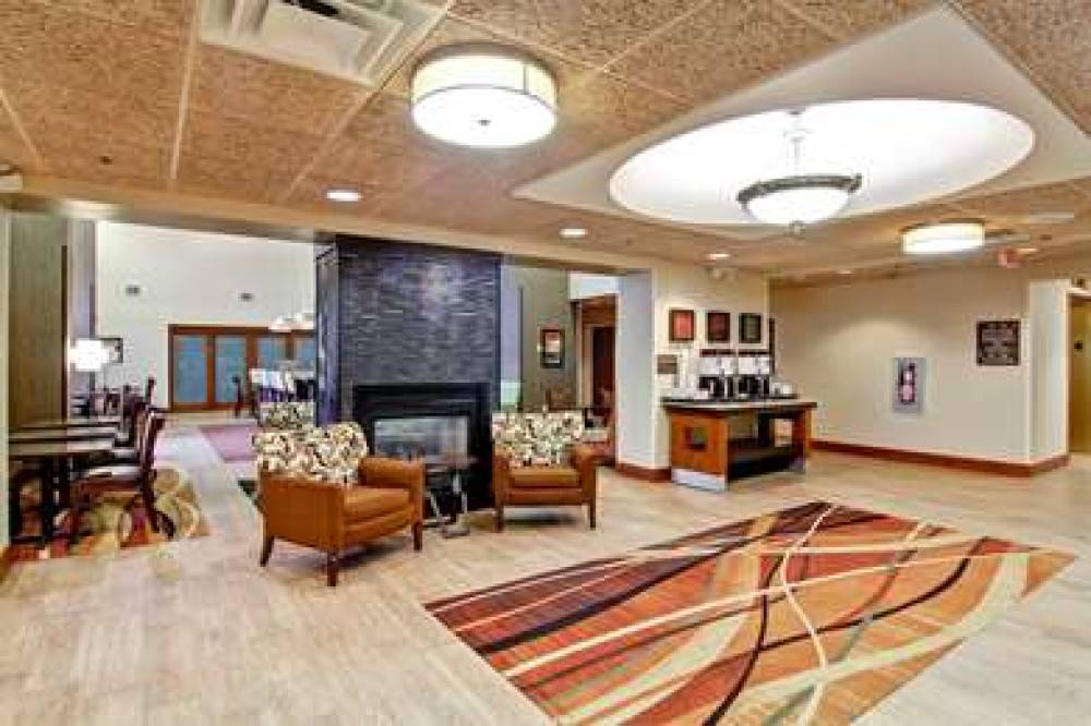 Hampton Inn &amp; Suites Leesburg 7