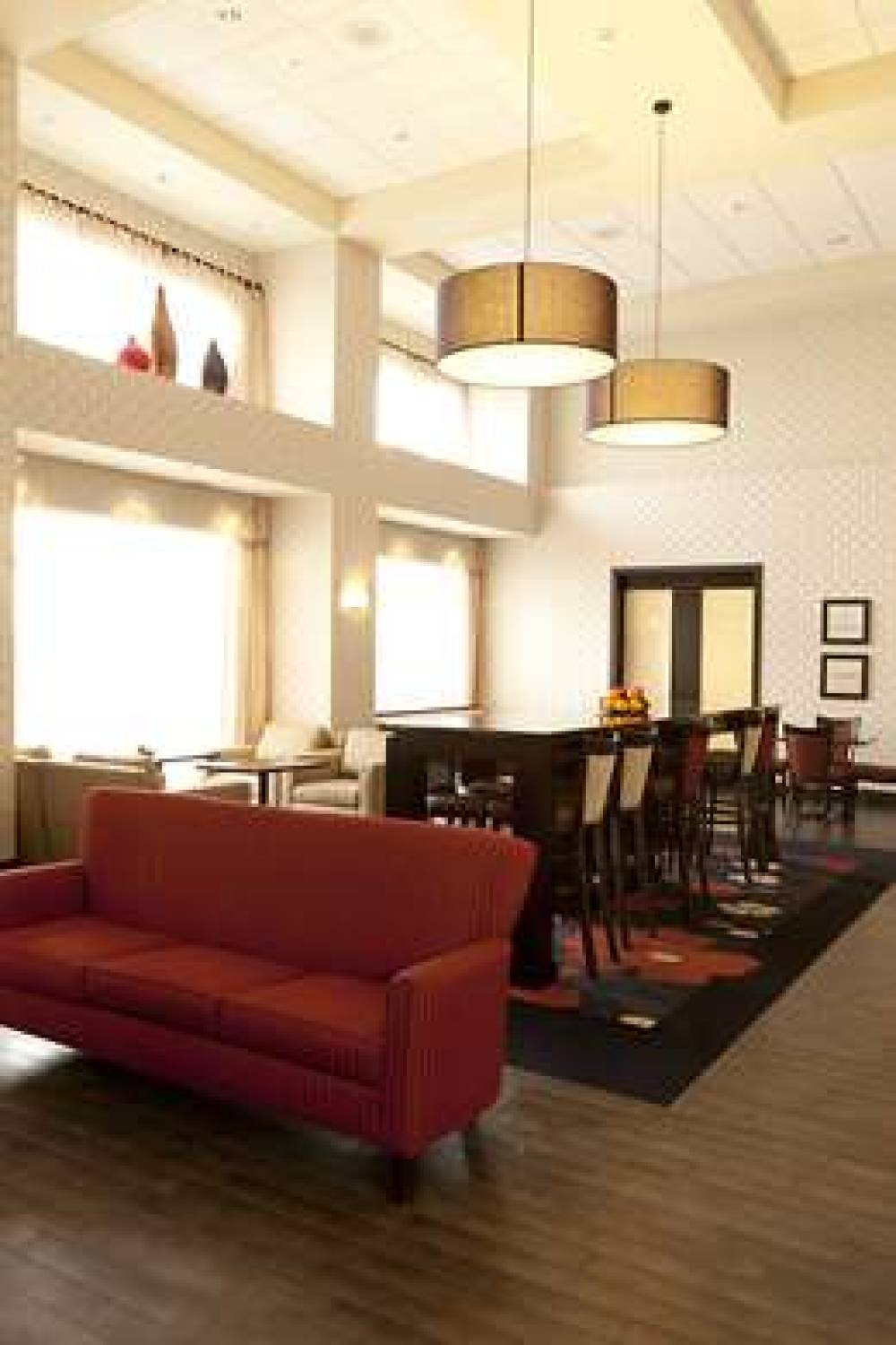 Hampton Inn &amp; Suites Lethbridge, AB. CN 8