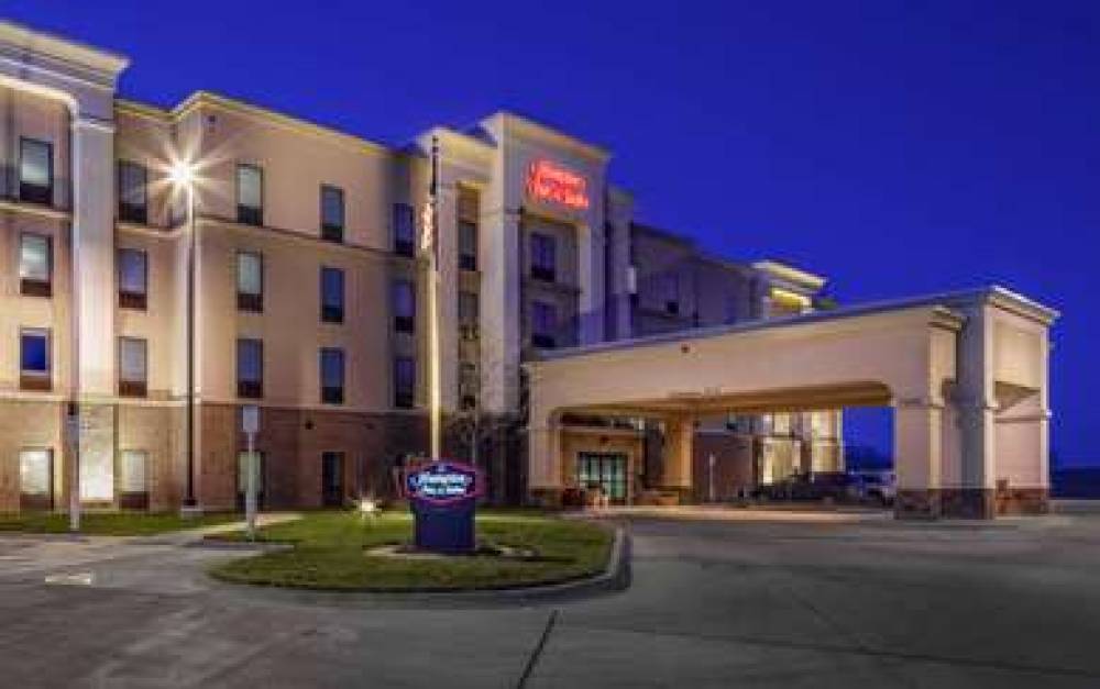 Hampton Inn &amp; Suites Lincoln - Northeast I-80 4