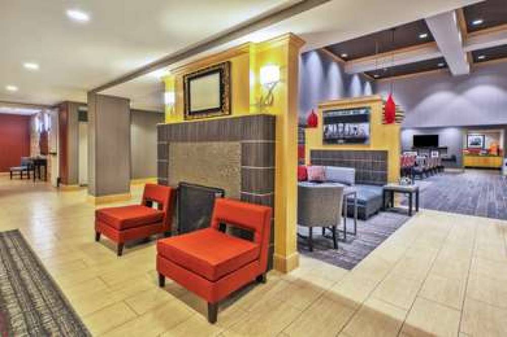 Hampton Inn &amp; Suites Madison-West 5