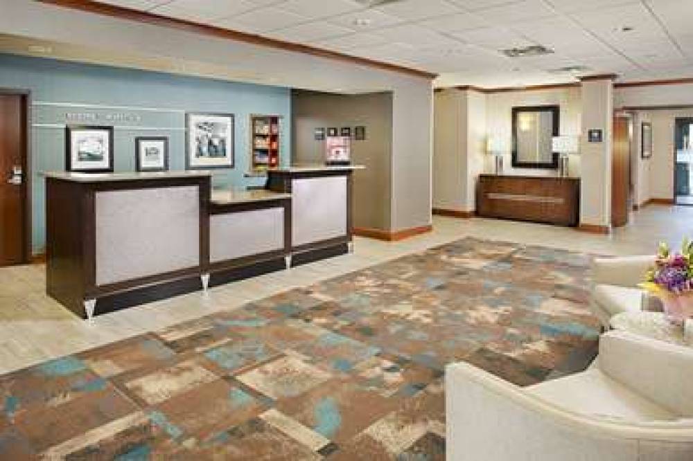 Hampton Inn &amp; Suites Mansfield, TX 2