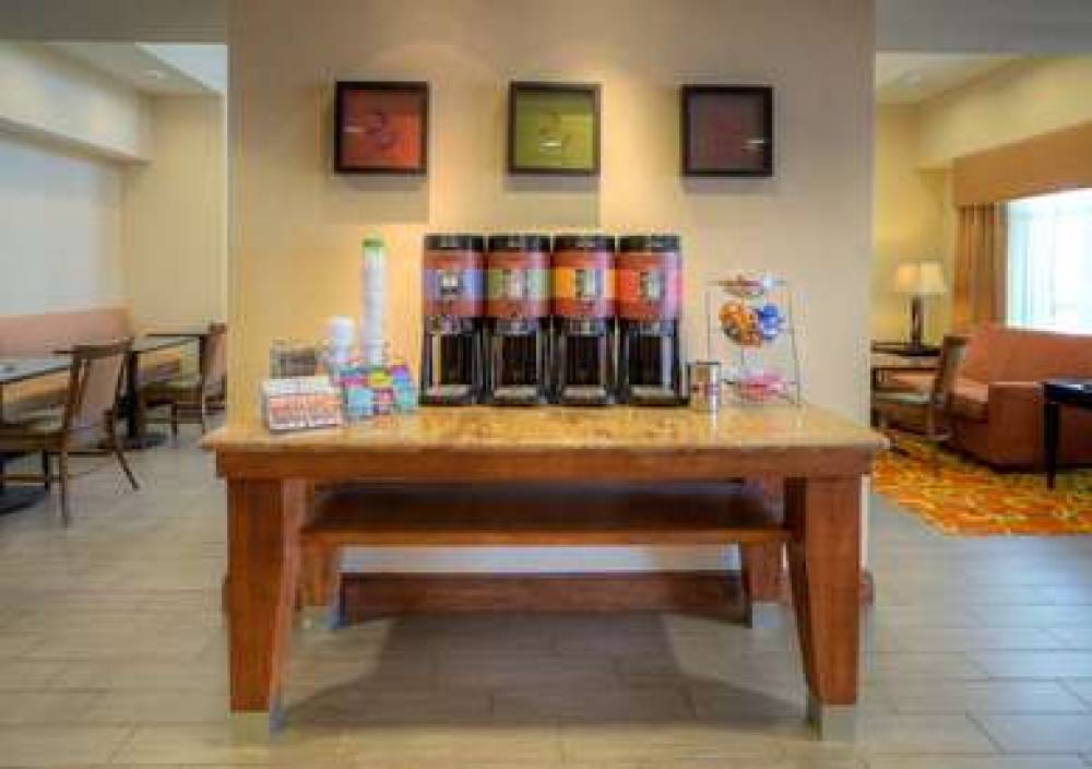 Hampton Inn &amp; Suites McAllen, TX 10