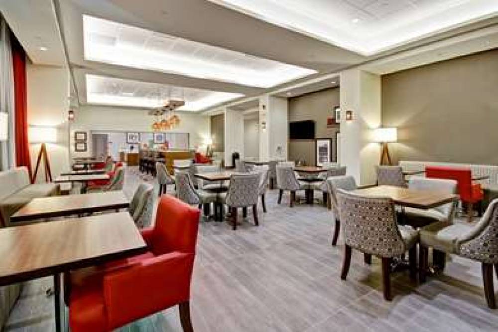 Hampton Inn &amp; Suites - Medicine Hat, Alberta, 9