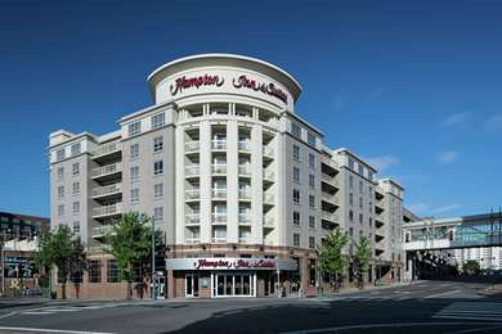 Hampton Inn &amp; Suites Memphis-Beale Street 1