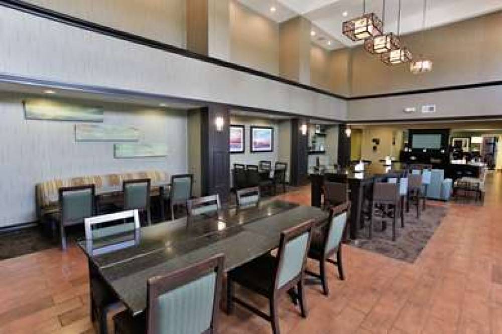 Hampton Inn &amp; Suites Middlebury, IN 7