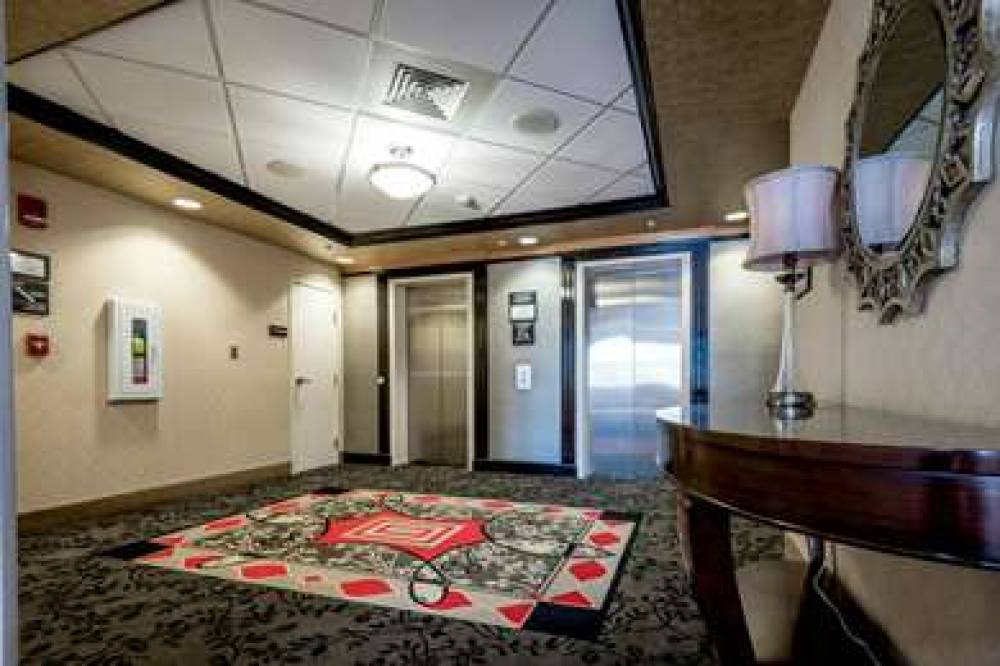 Hampton Inn &amp; Suites Montgomery-Downtown 10