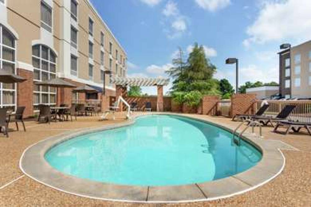 Hampton Inn &amp; Suites Montgomery-EastChase 7